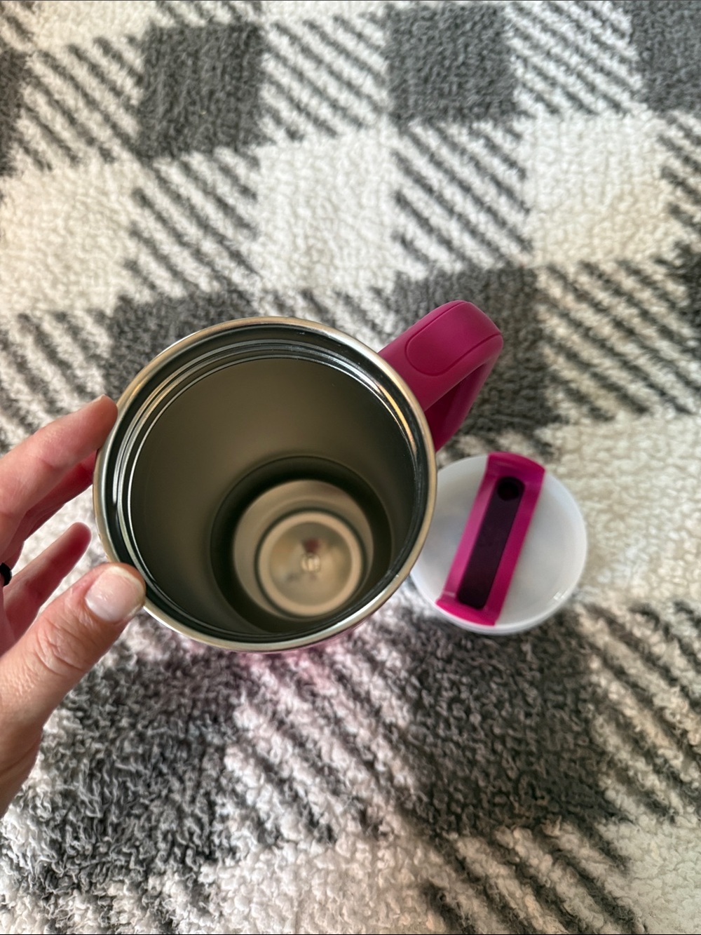40 oz Stanley Hot Pink Travel Tumbler with Handle 🩷 - Picture 4 of 4